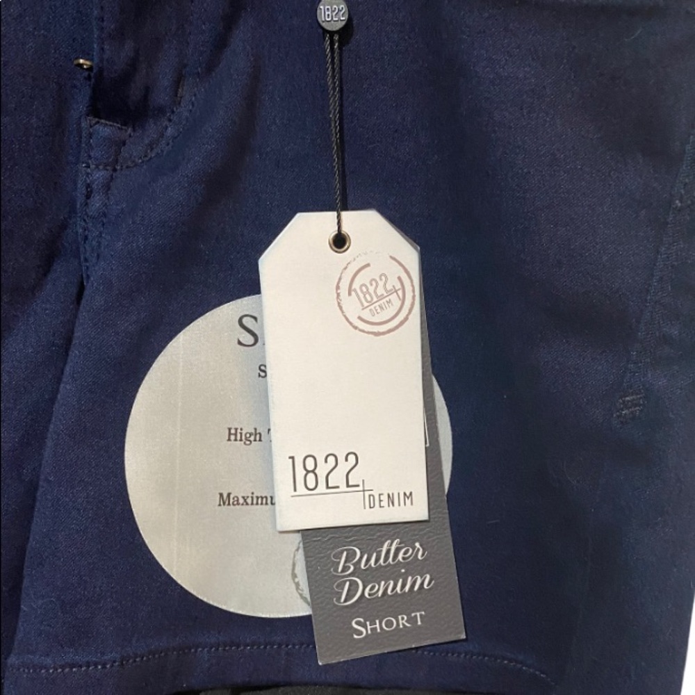 1822 Butter Denim Short